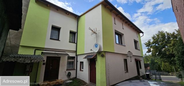 bliźniak, 3 pokoje Piekary Śląskie, ul. bp. Nankera. Zdjęcie 1