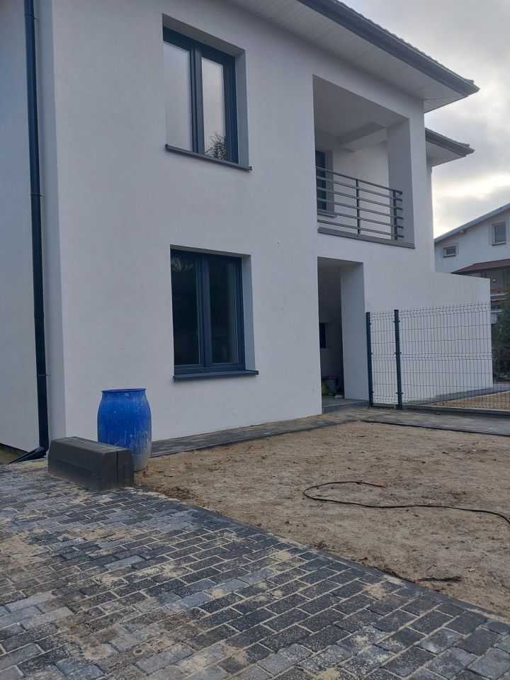 Mieszkanie 3-pokojowe Dziekanów Leśny, ul. Krasnoludków. Zdjęcie 3