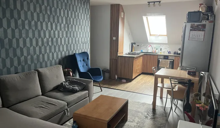 Mieszkanie 2-pokojowe Chobot, Chobot