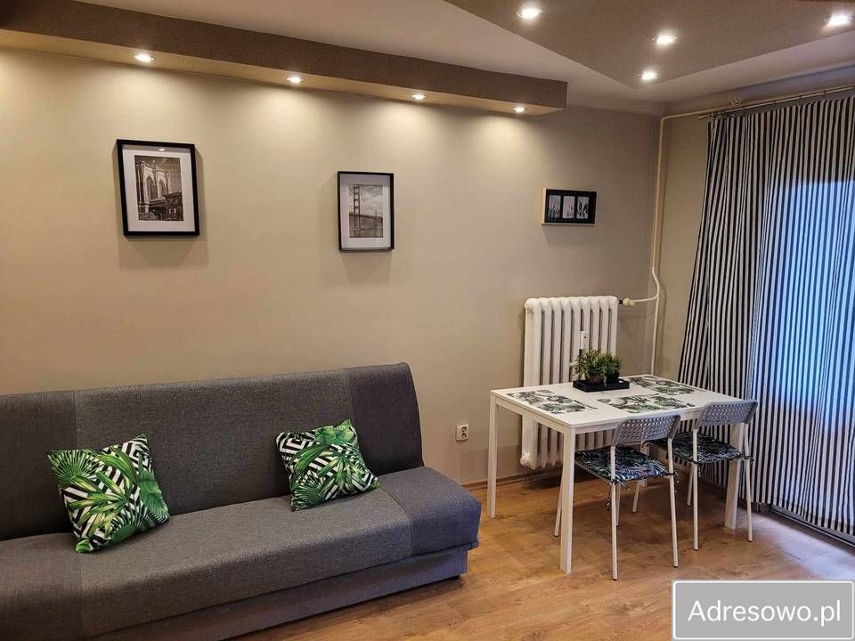 Mieszkanie 1-pokojowe Zgierz, pl. Jana Kilińskiego. Zdjęcie 1