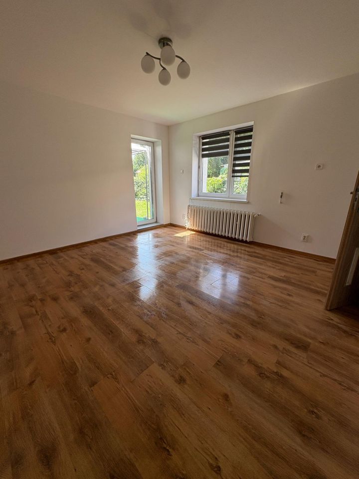 dom wolnostojący, 2 pokoje Złotoria, ul. Wodniacka. Zdjęcie 9