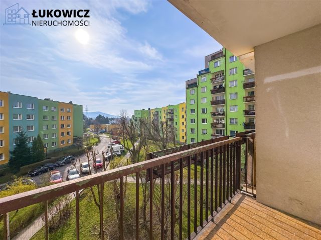 Mieszkanie 3-pokojowe Bielsko-Biała Osiedle Karpackie. Zdjęcie 8