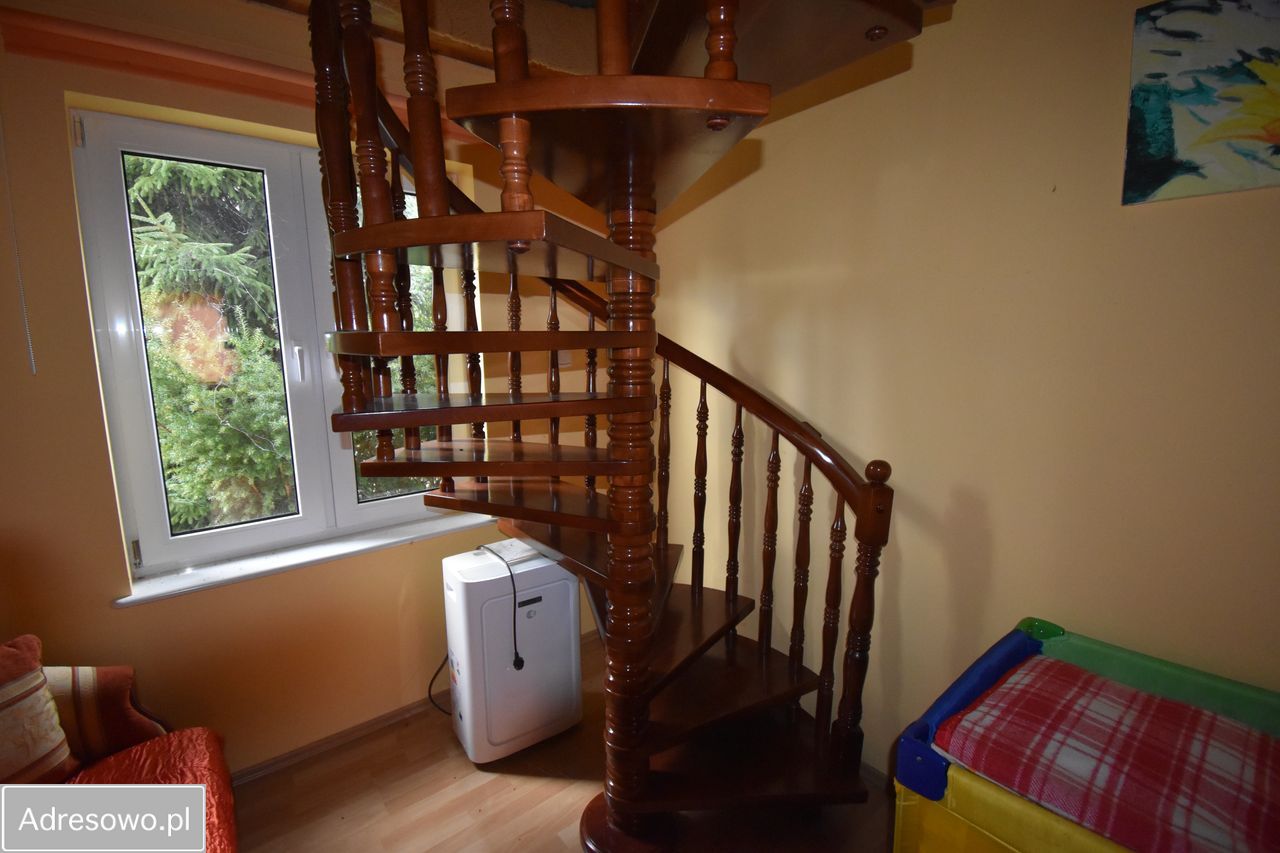dom wolnostojący, 2 pokoje Rogóźno. Zdjęcie 9