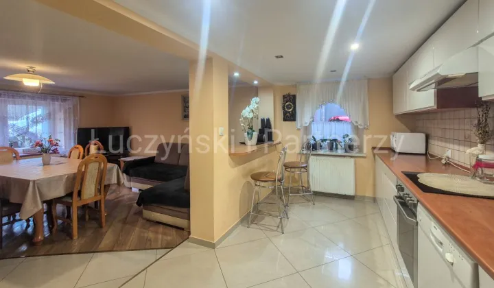 dom wolnostojący, 7 pokoi Płóczki Górne