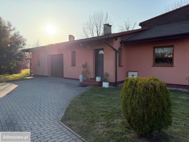 bliźniak, 3 pokoje Dzierżoniów, ul. Wesoła. Zdjęcie 1