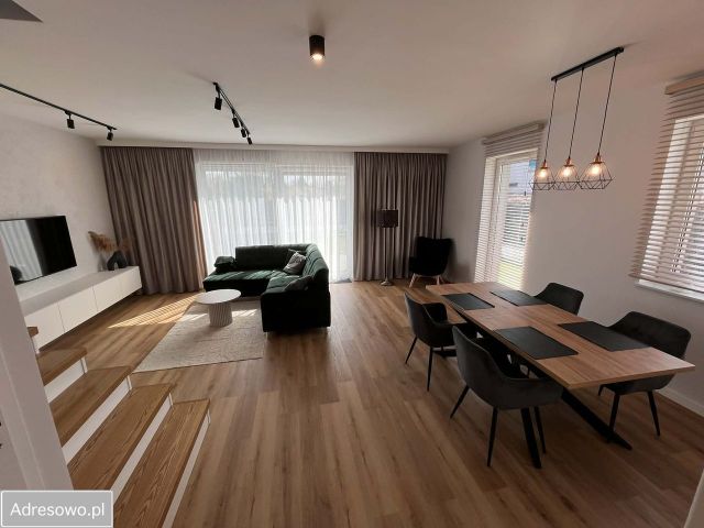 bliźniak, 4 pokoje Łomianki Dolne, ul. Brzegowa. Zdjęcie 1