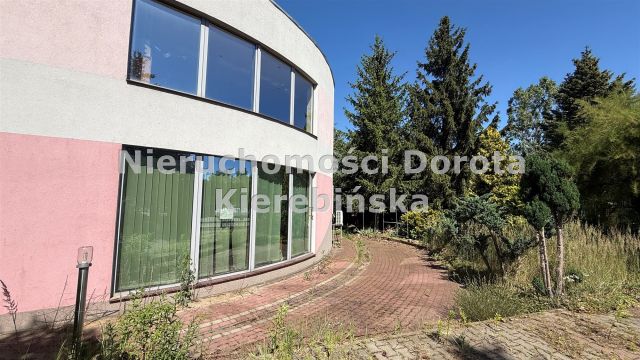 Hala/magazyn Ujazd. Zdjęcie 12