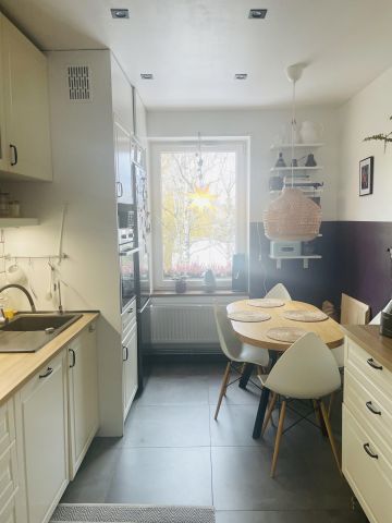 Mieszkanie 3-pokojowe Gliwice Śródmieście, ul. Wincentego Styczyńskiego. Zdjęcie 2