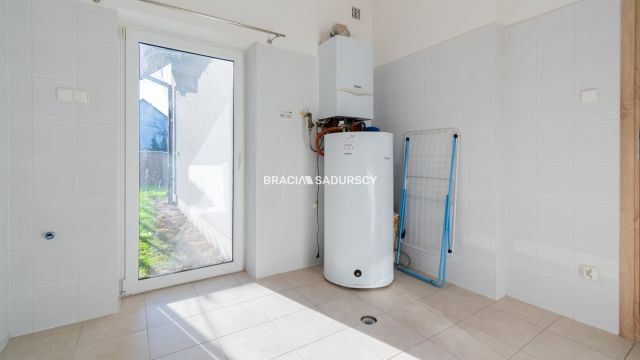 bliźniak, 6 pokoi Wola Luborzycka. Zdjęcie 19