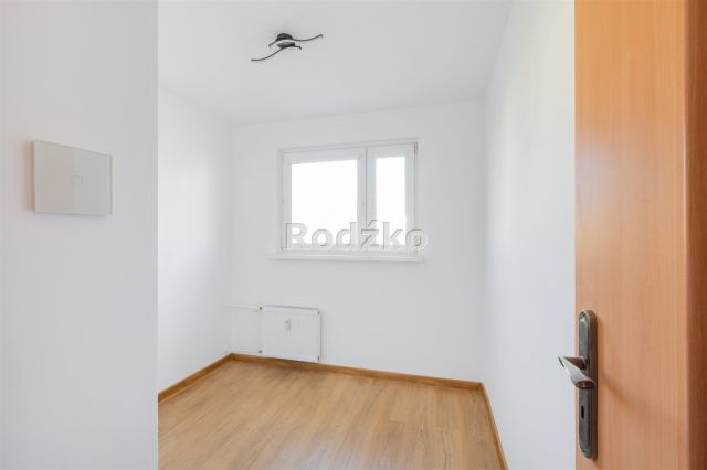 Mieszkanie 3-pokojowe Bydgoszcz Błonie, ul. Ludwika Waryńskiego. Zdjęcie 5