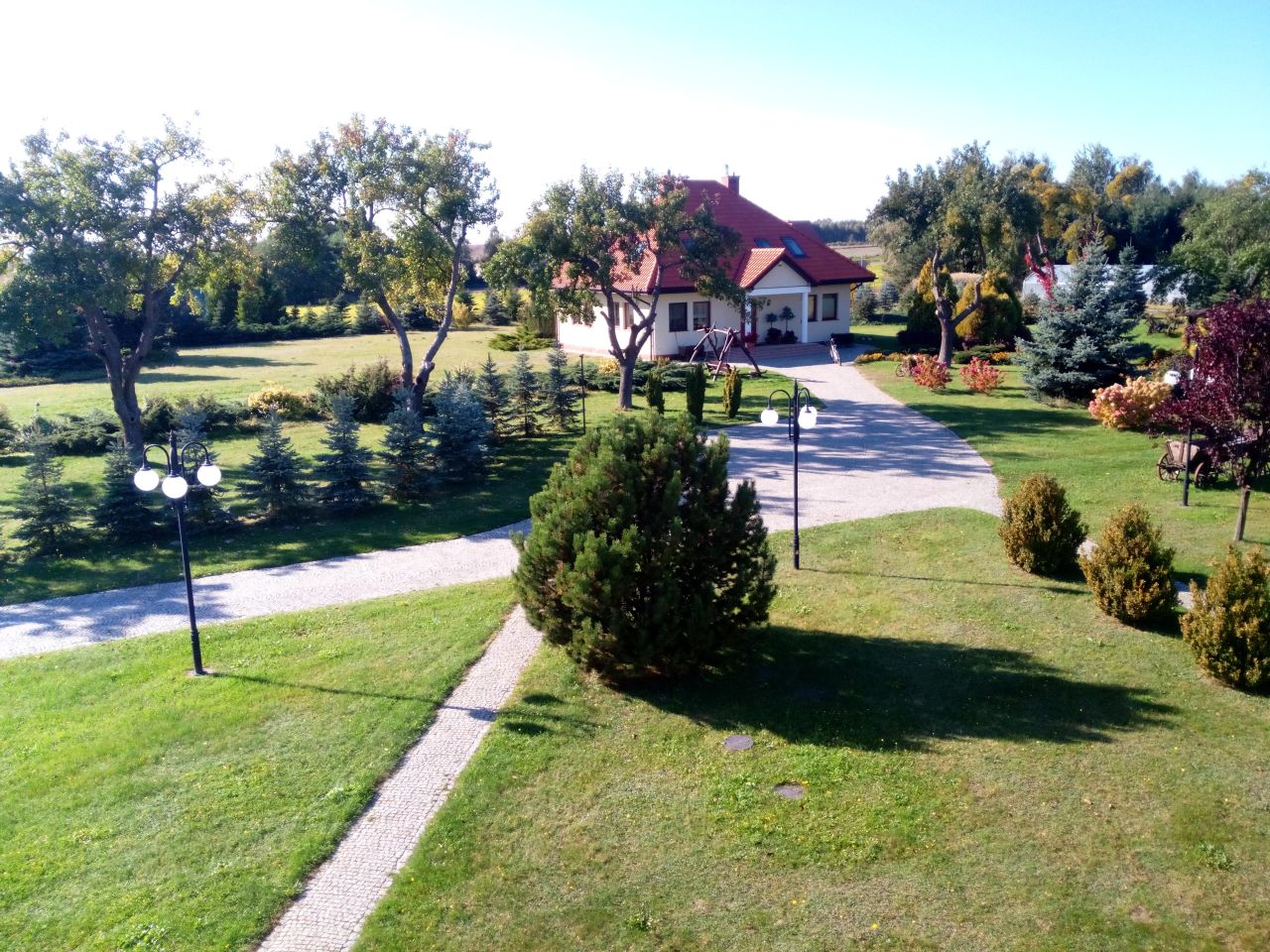 dom wolnostojący, 8 pokoi Smulska