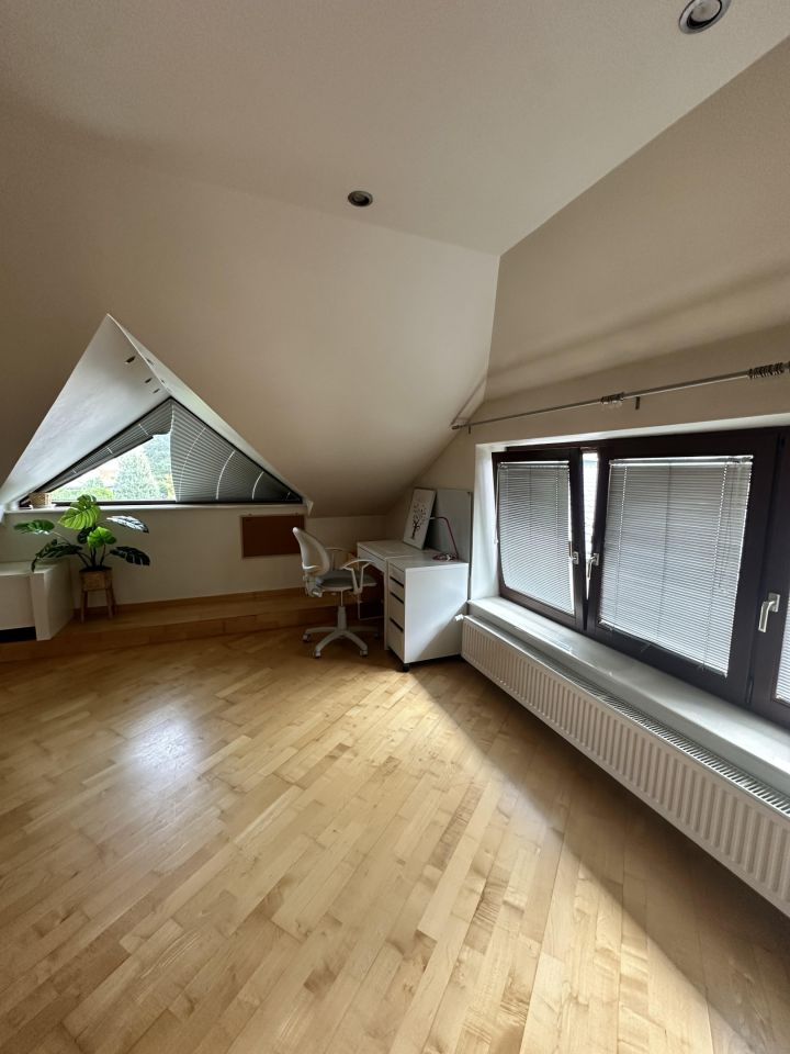 dom wolnostojący, 5 pokoi Radom Długojów Górny, ul. Kmicica. Zdjęcie 8