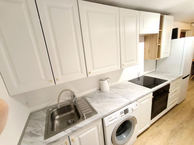 Mieszkanie 4-pokojowe Warszawa Ochota, ul. Włodarzewska. Zdjęcie 1