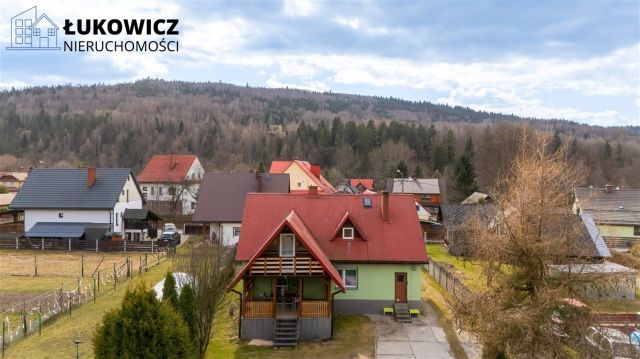 dom wolnostojący, 6 pokoi Ujsoły. Zdjęcie 37