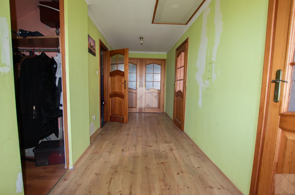 dom wolnostojący, 5 pokoi Skolin. Zdjęcie 11