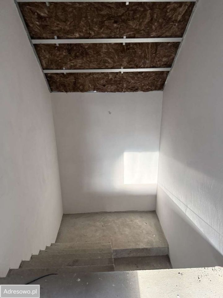 dom wolnostojący, 5 pokoi Grotniki, ul. Krzemień. Zdjęcie 10