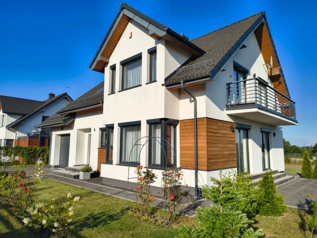 dom wolnostojący, 5 pokoi Małkowo, ul. Dworska. Zdjęcie 1