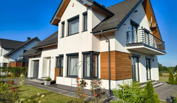 dom wolnostojący, 5 pokoi Małkowo, ul. Dworska