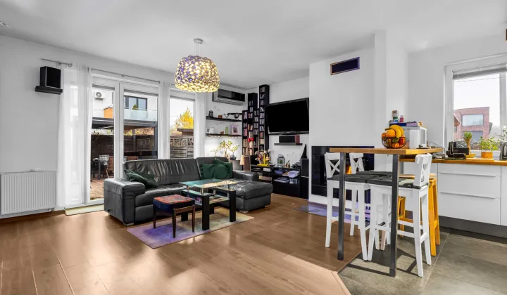 Mieszkanie 4-pokojowe Marki