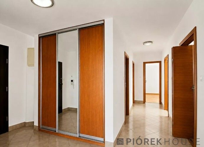 Mieszkanie 5-pokojowe Warszawa Ursus, ul. Aleje Jerozolimskie. Zdjęcie 4