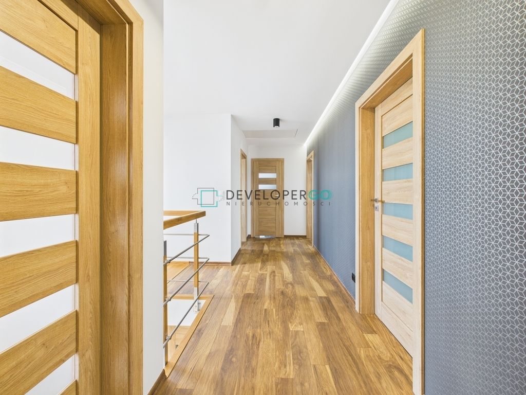 dom wolnostojący, 5 pokoi Zwierki. Zdjęcie 16