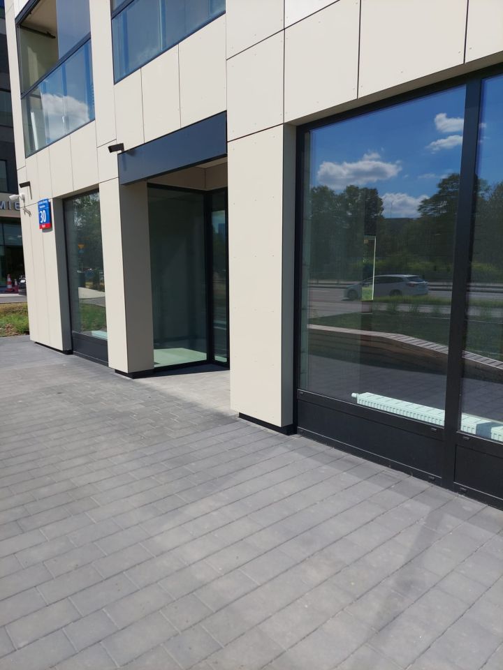 Lokal Warszawa Włochy, ul. Komitetu Obrony Robotników. Zdjęcie 1
