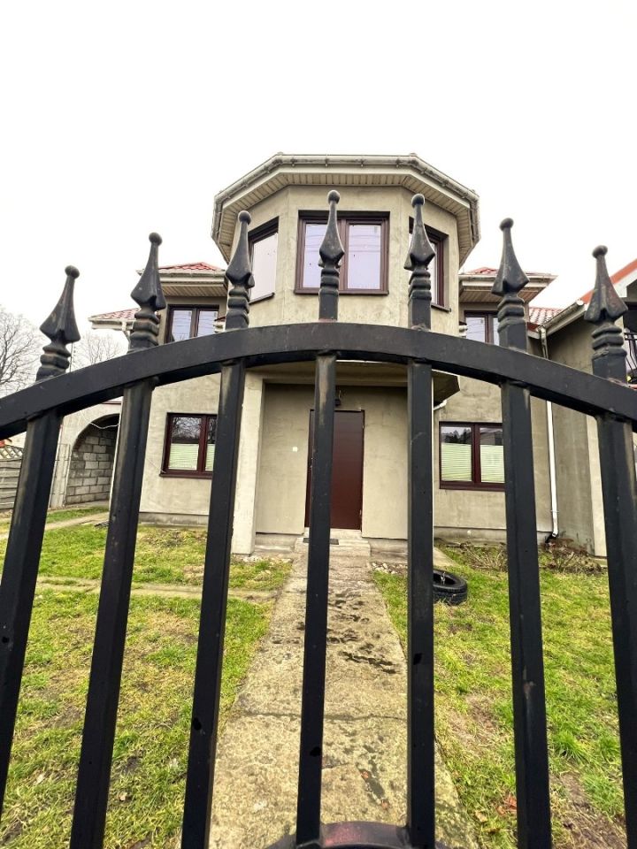 dom wolnostojący, 8 pokoi Stary Szelków. Zdjęcie 4