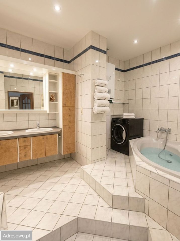 Mieszkanie 4-pokojowe Świdnica, ul. Ułańska. Zdjęcie 2