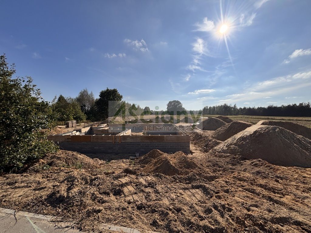 dom wolnostojący, 3 pokoje Łosia Wólka. Zdjęcie 8