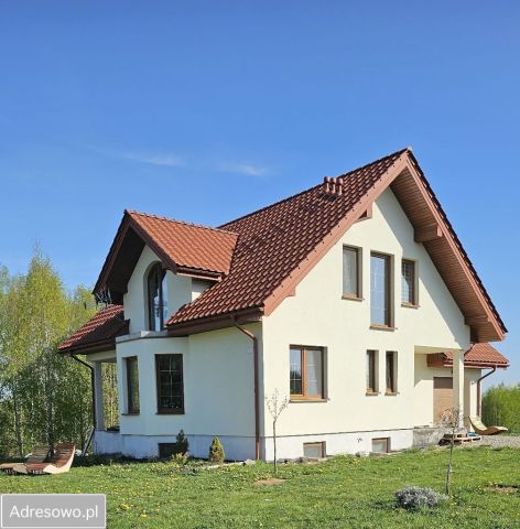 dom wolnostojący, 5 pokoi Laski Wielkie. Zdjęcie 1