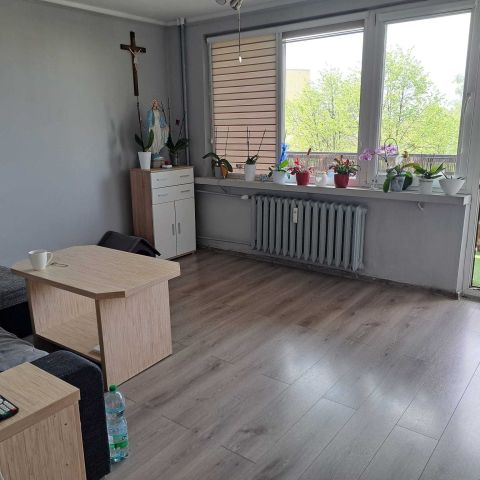 Mieszkanie 3-pokojowe Krapkowice, ul. Damrota. Zdjęcie 1