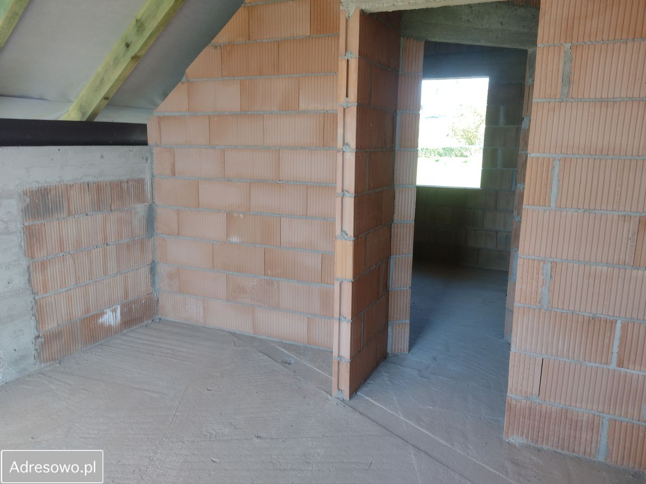 dom wolnostojący, 5 pokoi Naprawa. Zdjęcie 9