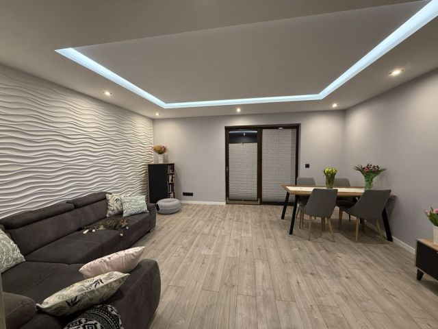 dom wolnostojący, 4 pokoje Nielep. Zdjęcie 1