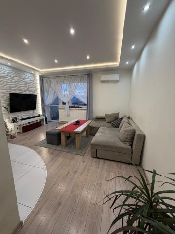 Mieszkanie 1-pokojowe Ostrów. Zdjęcie 1