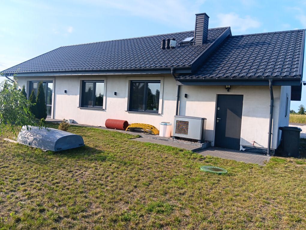 dom wolnostojący Radomice