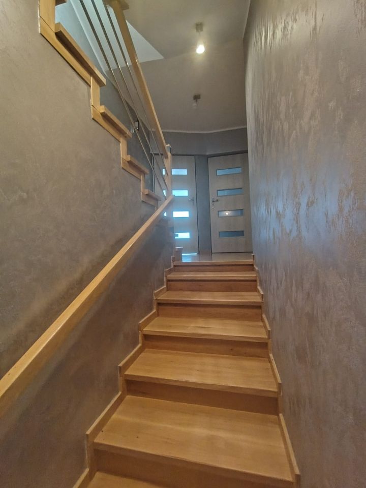 dom wolnostojący, 5 pokoi Łowinia. Zdjęcie 11