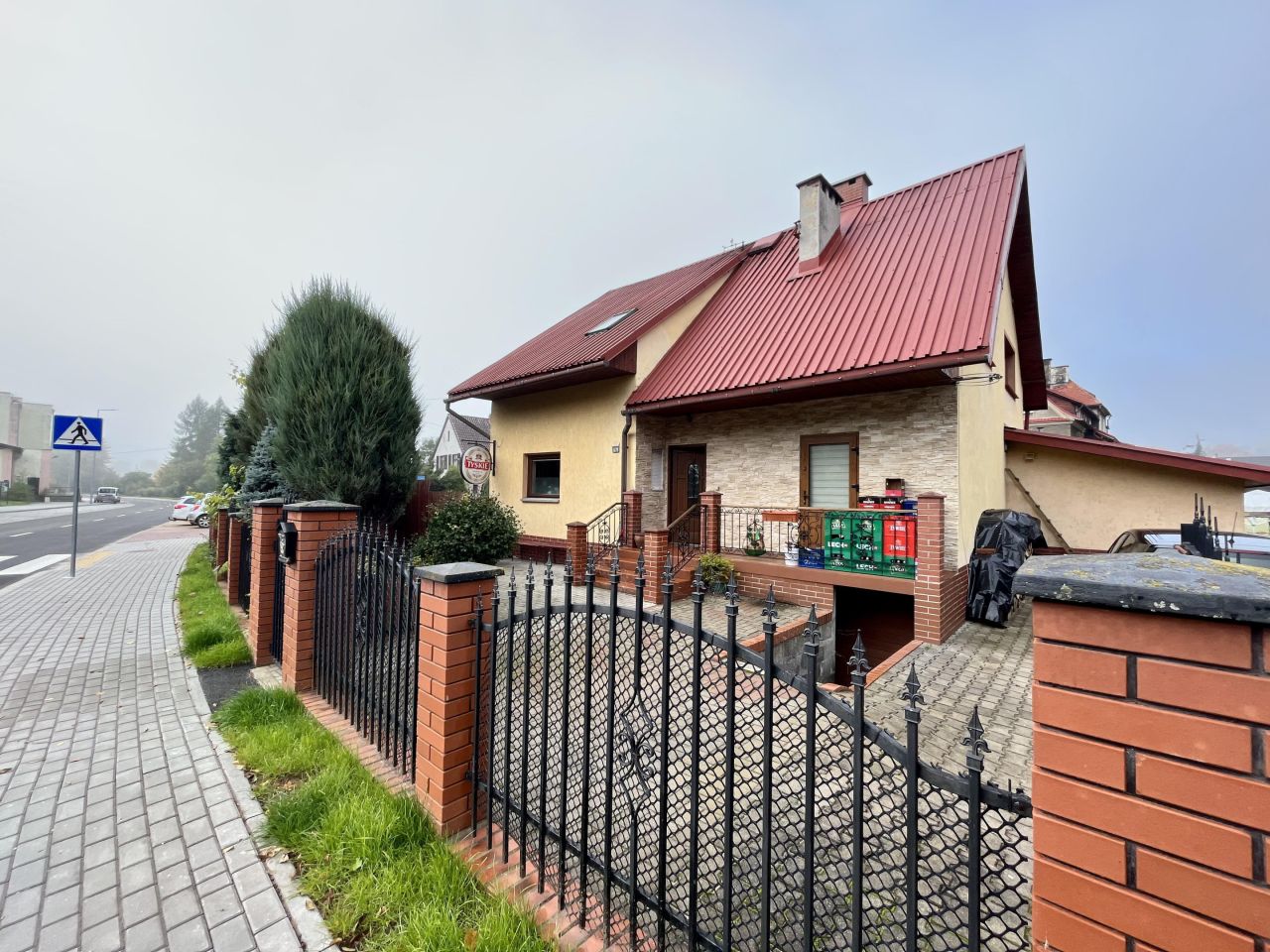 dom wolnostojący, 5 pokoi Mieroszów Centrum, ul. Dworcowa. Zdjęcie 2