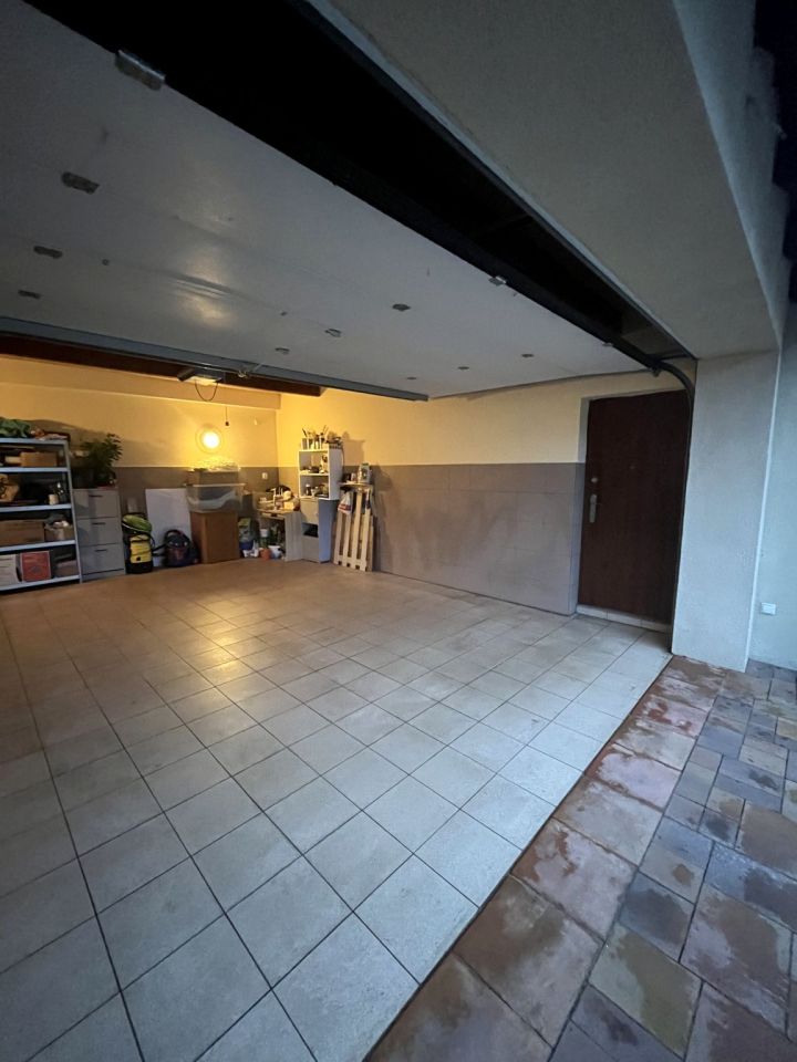 dom wolnostojący, 5 pokoi Gwizdanów. Zdjęcie 12