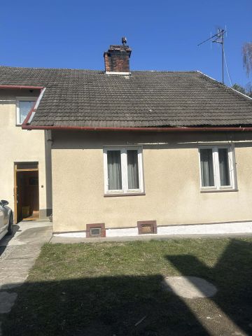 dom wolnostojący, 4 pokoje Strzyżów Zawale, ul. Konopnickiej. Zdjęcie 1