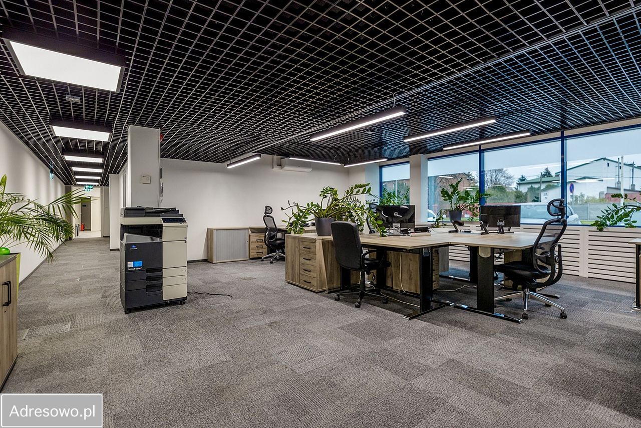 Biuro Warszawa Włochy, ul. Muszkieterów. Zdjęcie 3