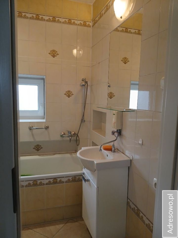 dom szeregowy, 10 pokoi Stryków. Zdjęcie 2