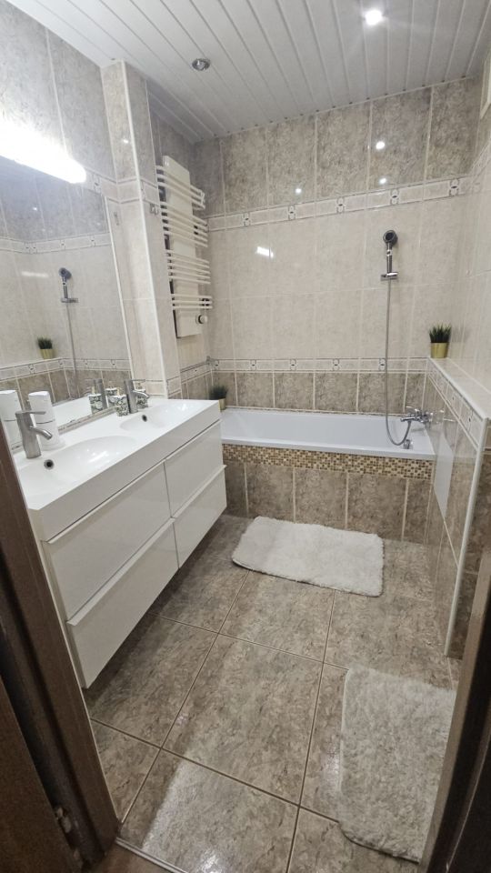 Mieszkanie 4-pokojowe Legnica Piekary Wielkie, Hubalczyków. Zdjęcie 4