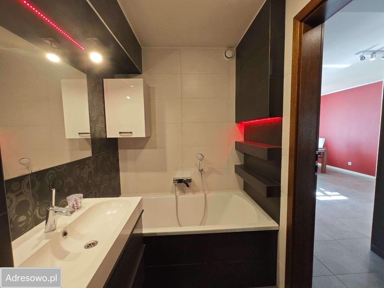 Mieszkanie 3-pokojowe Tarnobrzeg, ul. Ludwika Waryńskiego. Zdjęcie 4