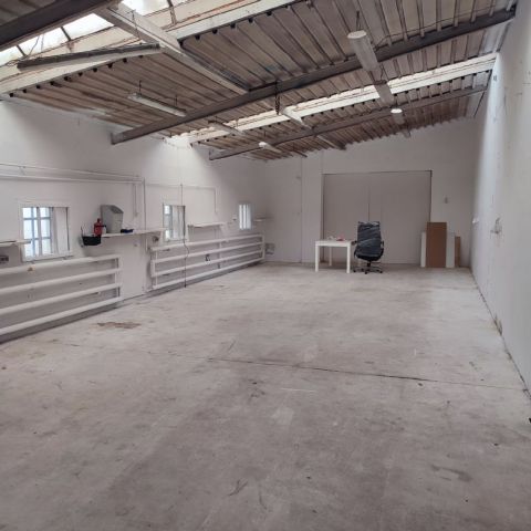 Hala/magazyn Żabia Wola. Zdjęcie 1