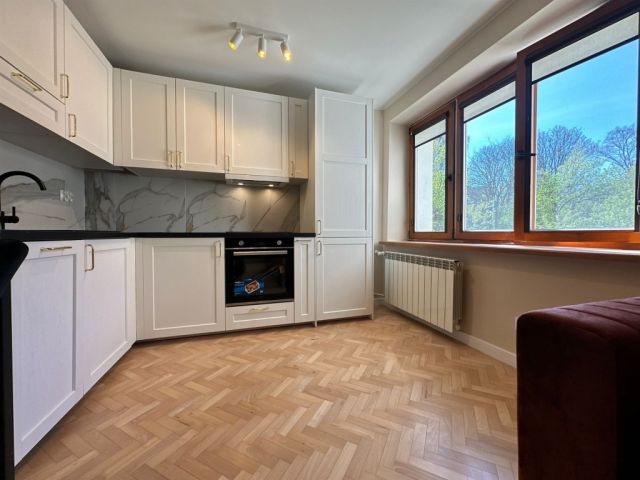 Mieszkanie 3-pokojowe Warszawa Ursus, ul. Kolorowa. Zdjęcie 1