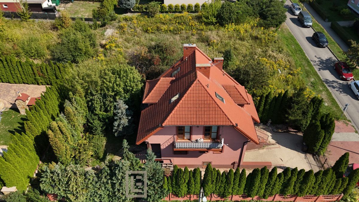 dom wolnostojący, 5 pokoi Turka, ul. Jesionowa. Zdjęcie 2