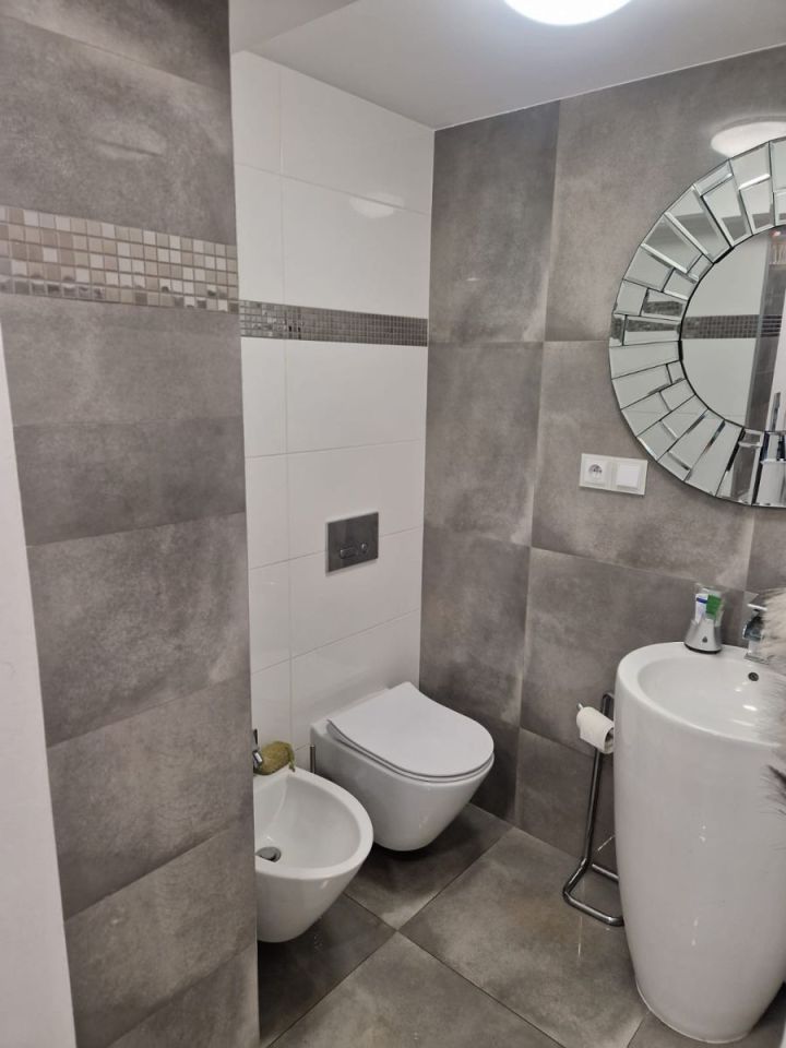 kamienica, 5 pokoi Jelenia Góra. Zdjęcie 11