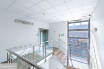 Lokal Piekary Śląskie Centrum, ul. Prymasa Stefana Wyszyńskiego. Zdjęcie 3