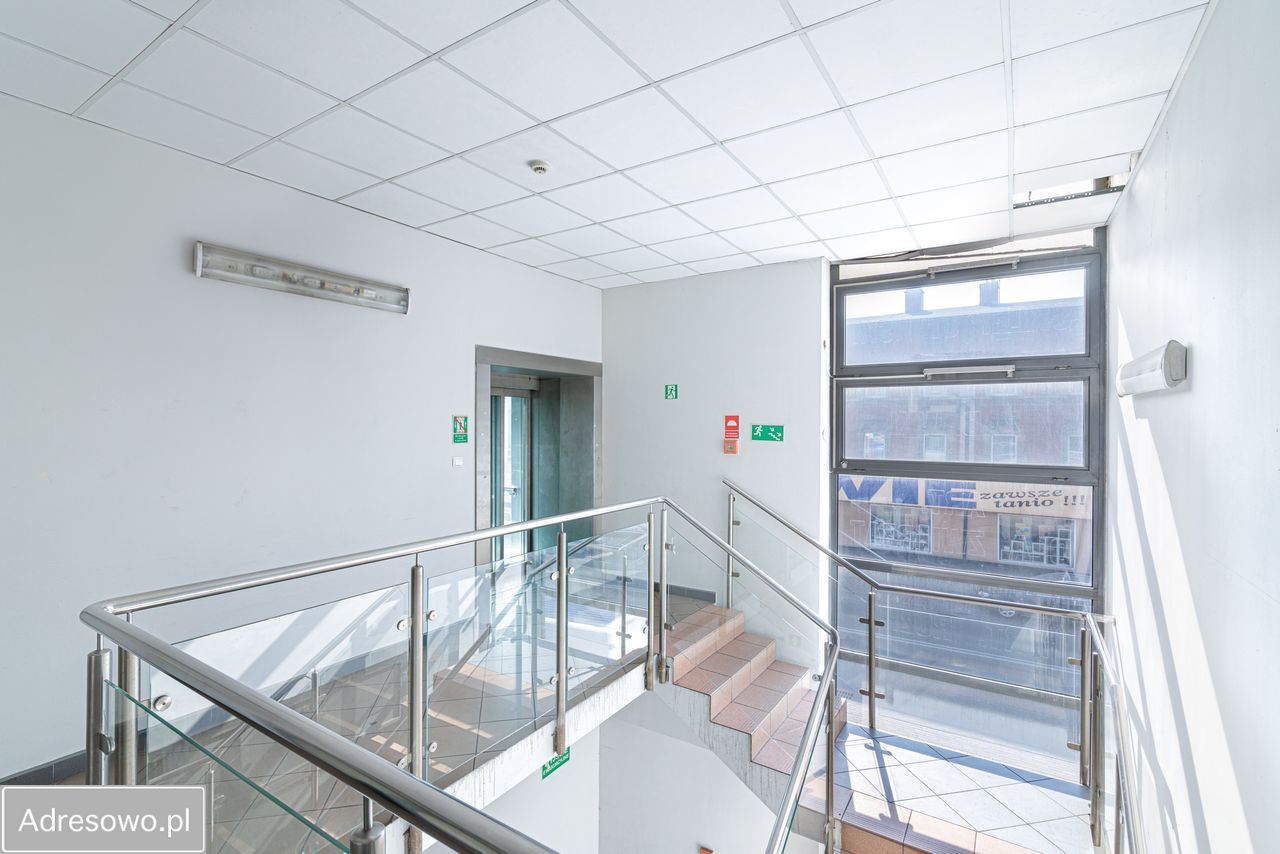 Lokal Piekary Śląskie Centrum, ul. Prymasa Stefana Wyszyńskiego. Zdjęcie 4