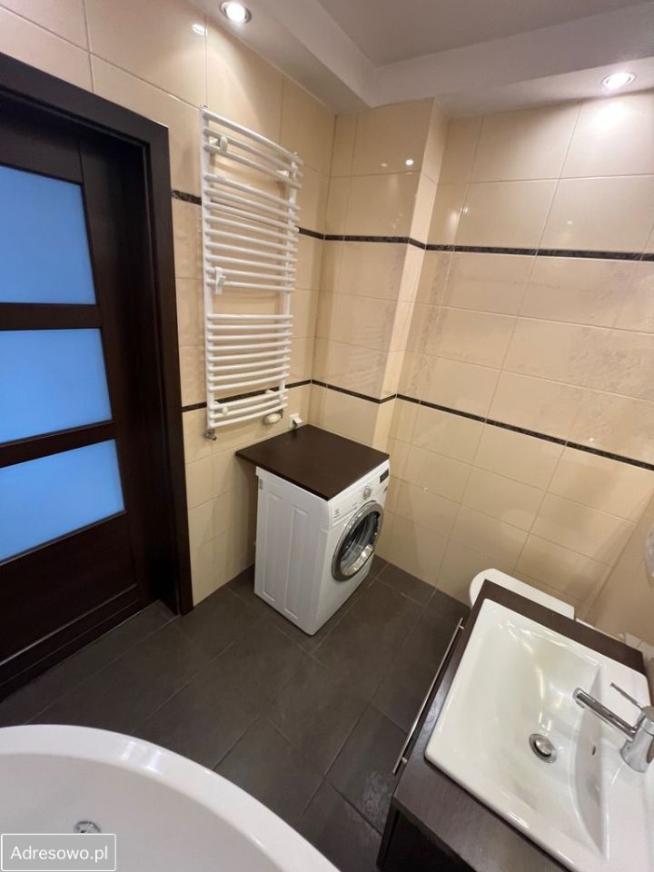 Mieszkanie 2-pokojowe Żyrardów Centrum, al. Aleje Partyzantów. Zdjęcie 2